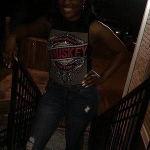 Meet your Posher, Alancia